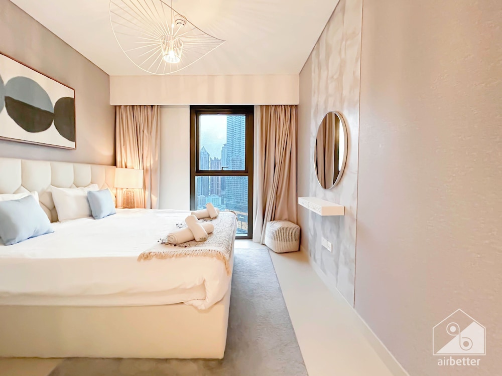 Luxury at Burj Crown Downtown Balcony & View