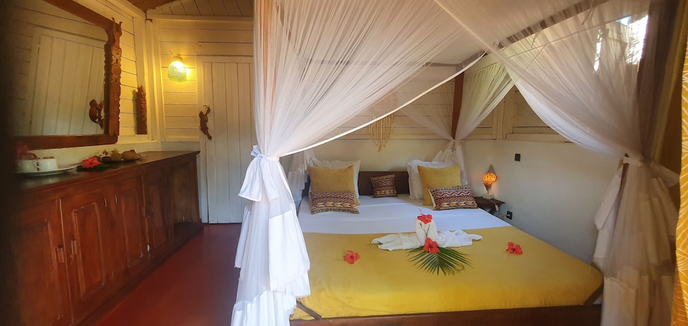 Ravoraha Ecolodge