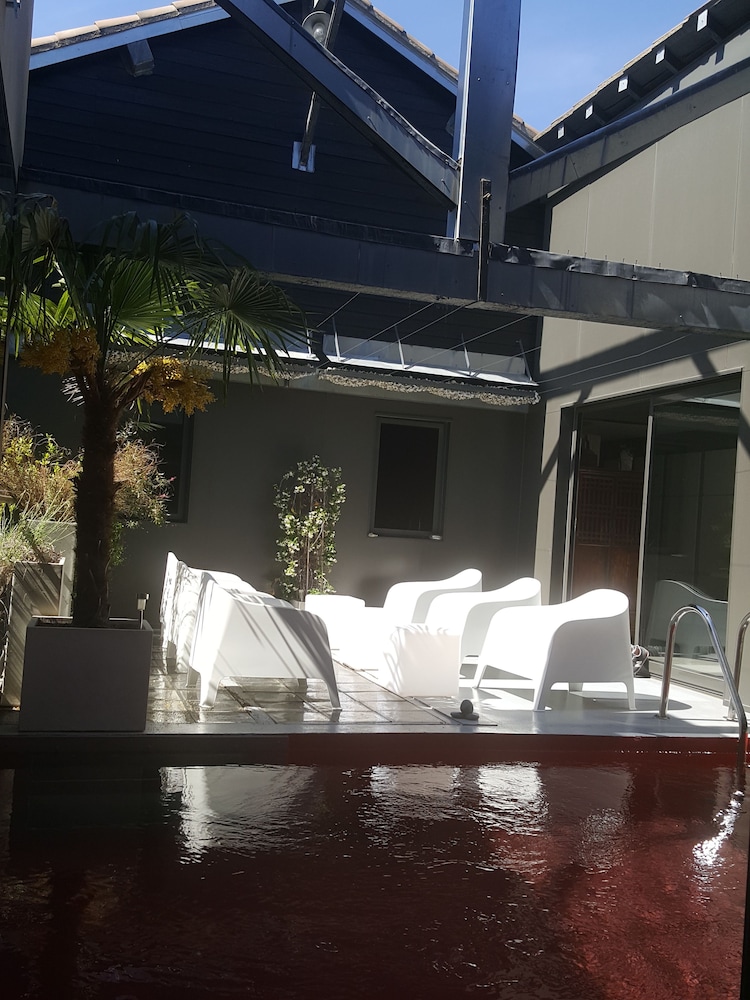 Be Loft B&B Pool & Spa