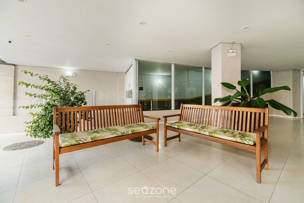 Apartamentos a 400 m da Praia em BC - CEV