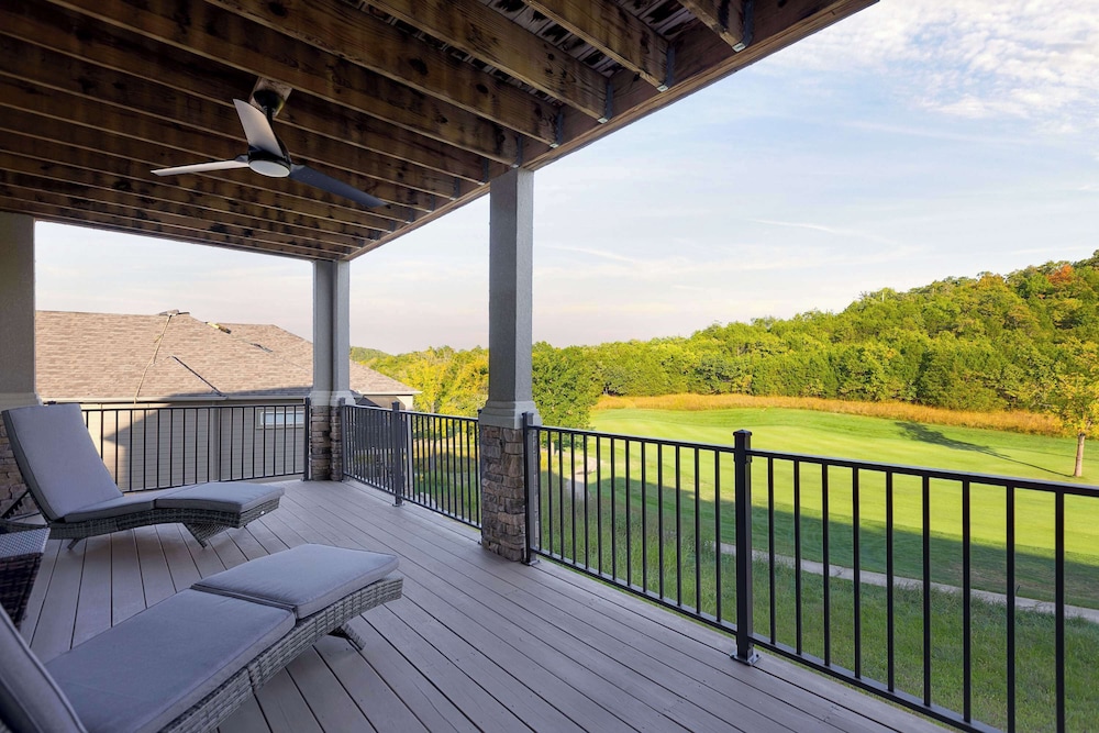 Fairway Lake Retreat