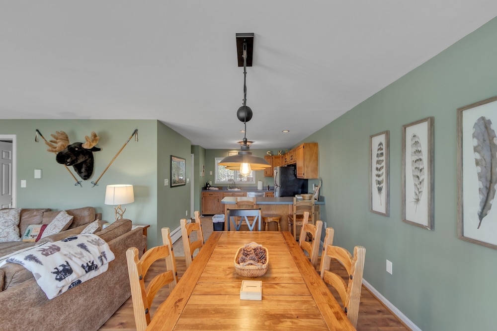 Lies 18n - Cozy & Scenic Mountain Retreat 3 Bedroom Townhouse by The Summit at Gore Mountain