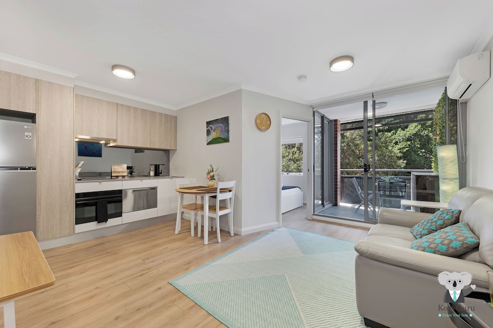Kozyguru | Surry Hills | Prime Location & Parking