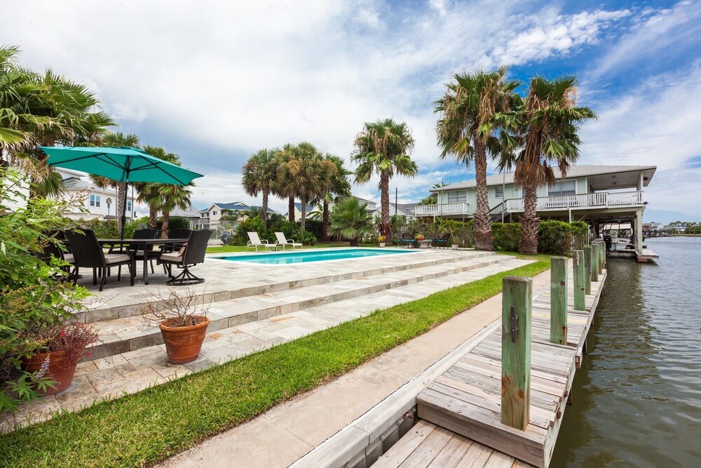 Luna Mar by Ryson Vacation Rentals