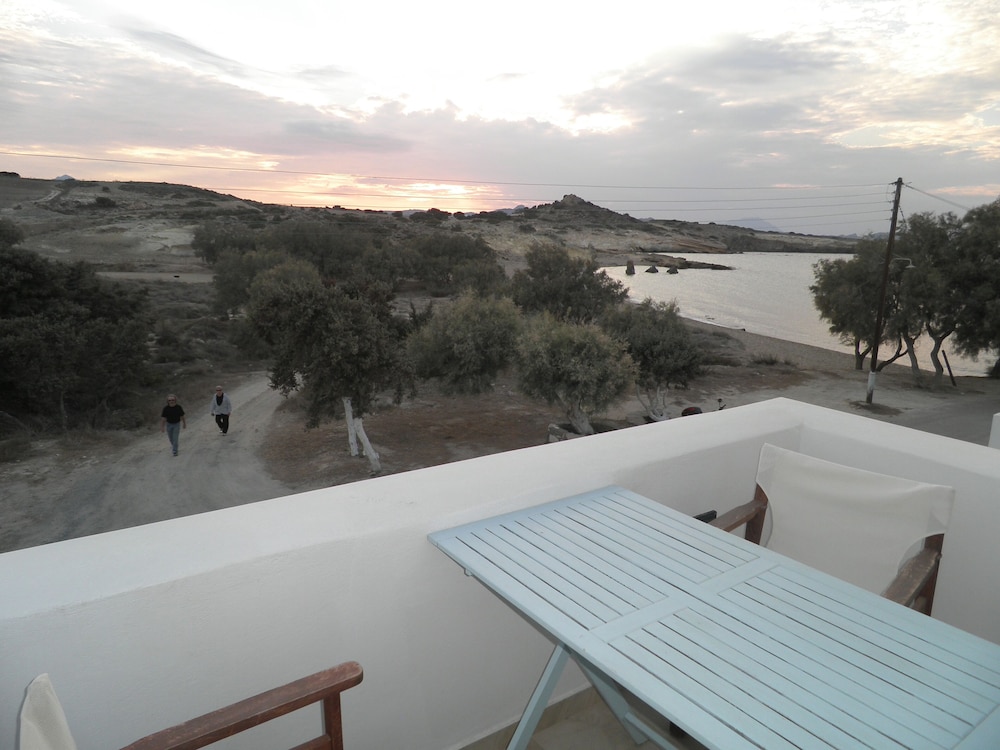 Kavalieros Studios - Property Image 20