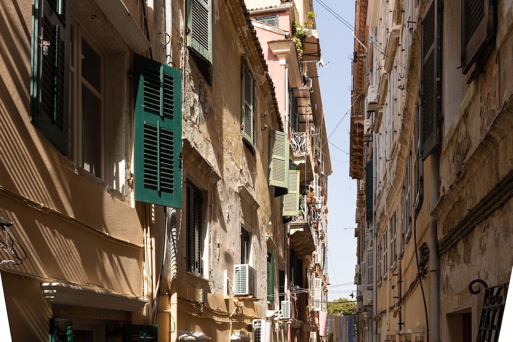 Petite Town Hall Apartment by Konnect, Old Corfu Town