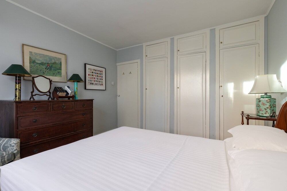 Courtfield Mews by Onefinestay