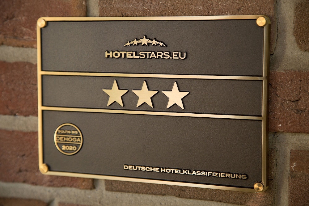 Hotel Garni Schneevoigt - Property Image 1