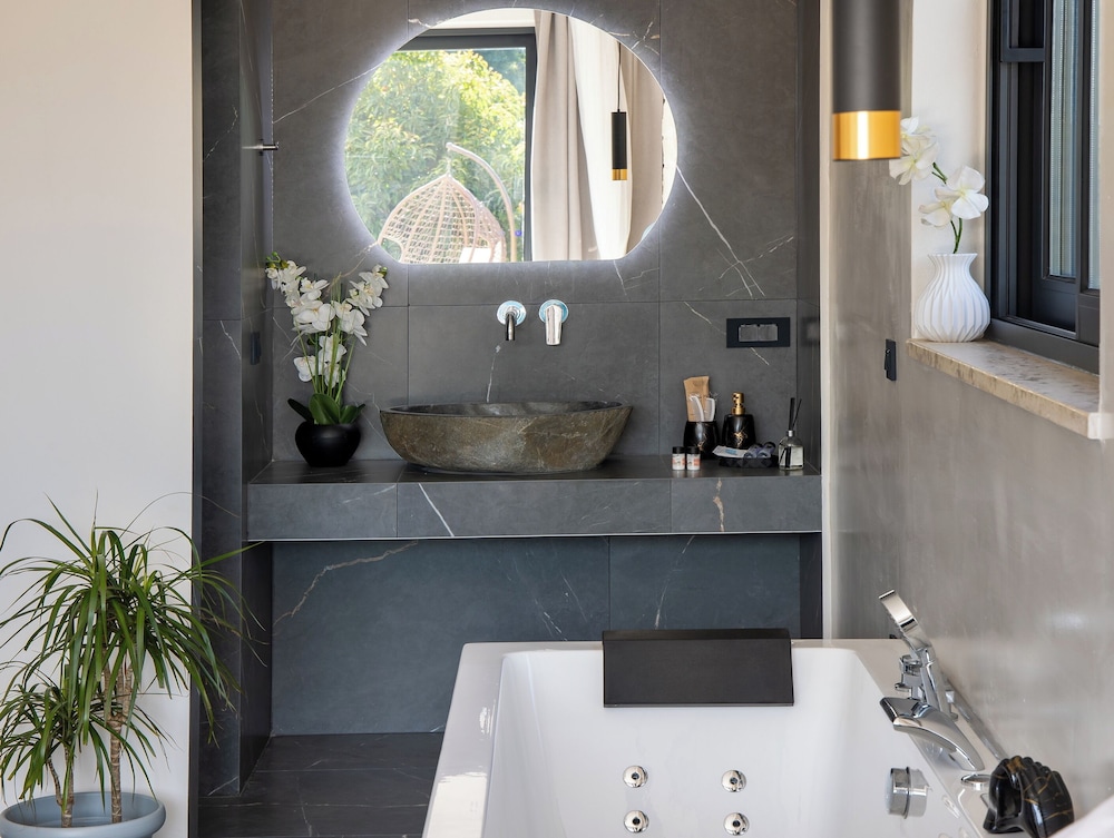 PanStel Luxury Villas - pools & jacuzzi