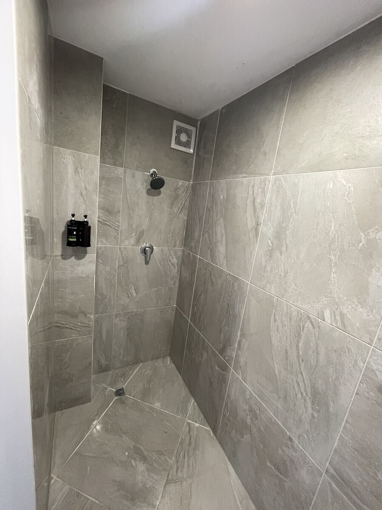 3 Bedroom House at 9 Steeles Lane