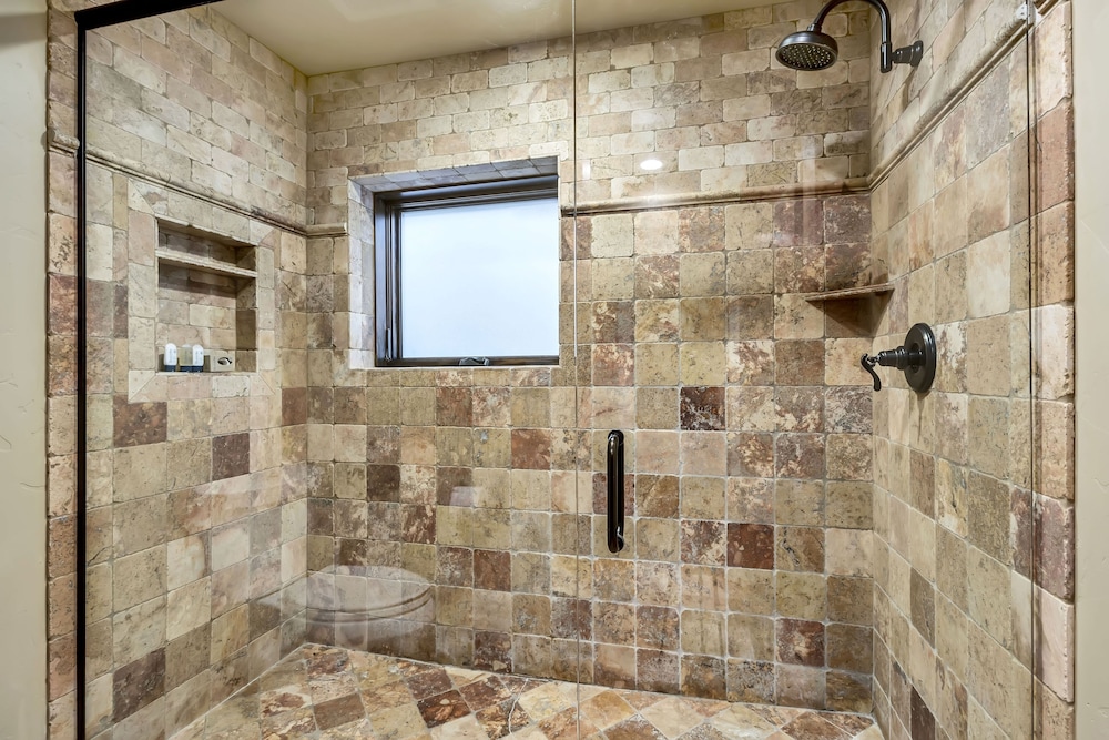 The Peak At Town Lift 3 Bedroom Home