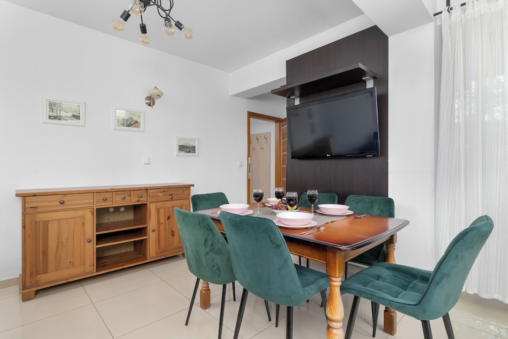 Zakopane 3-bedroom Apartment by Renters