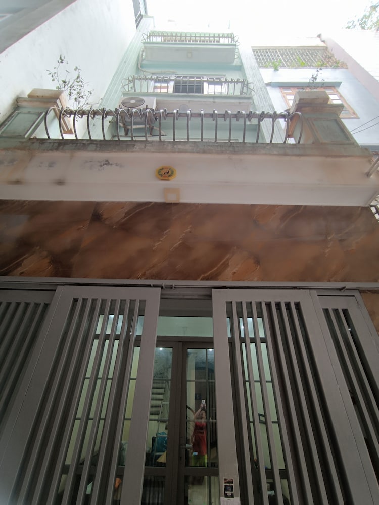 J&J guest house