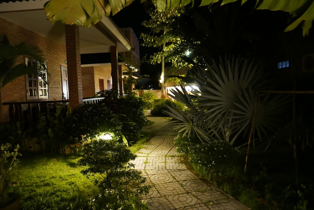 Rum Bungalow Resort Phu Quoc