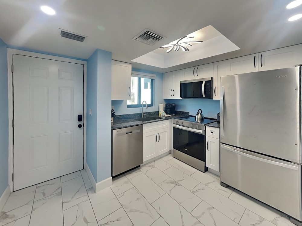 Seaside 1 by Distinctive Beach Rentals