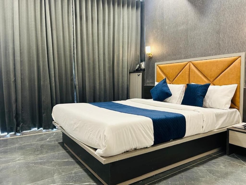 HOTEL SAWARIYA
