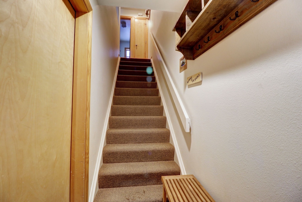 727b Meadow Creek 2 Bedroom Townhouse