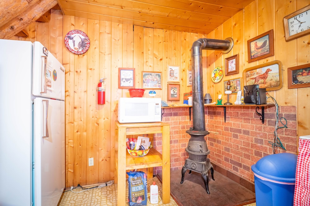 Bear Paw Lodge