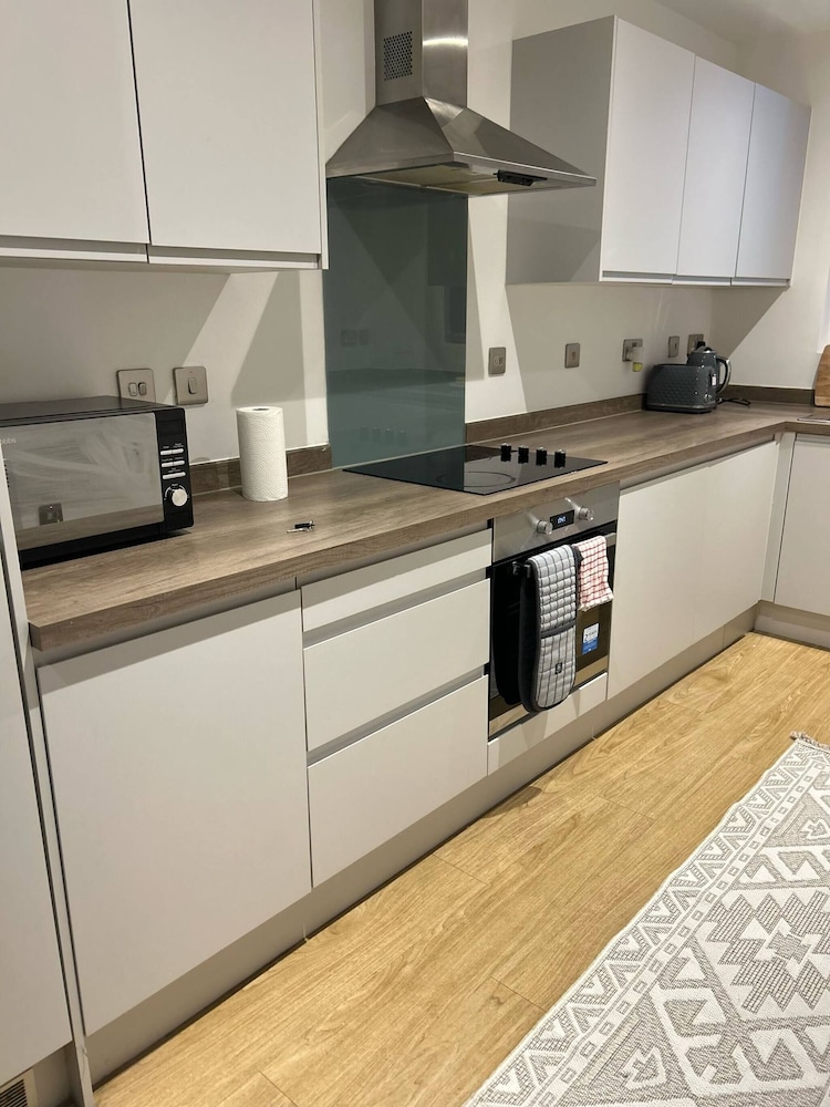 The Dyche - Central Manchester Spacious Apartment - Local Attractions