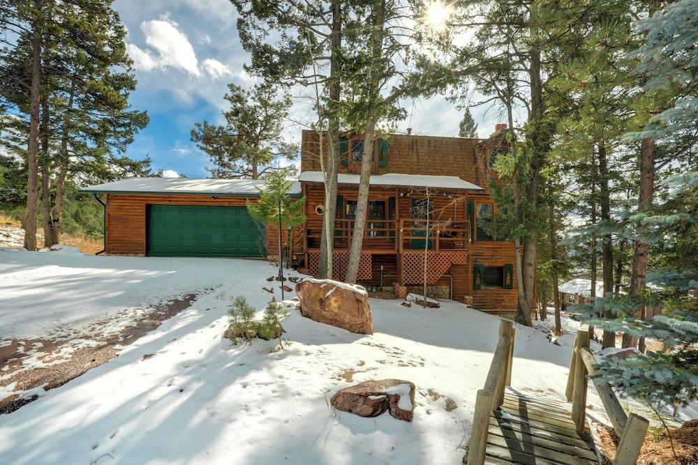 Log Lodge