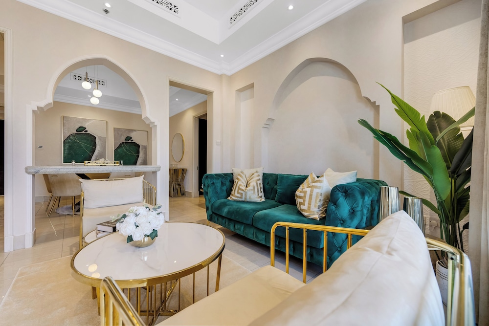 Durrani Homes - Luxe Living at Souk Al Bahar with Burj Khalifa and partial Fountain view