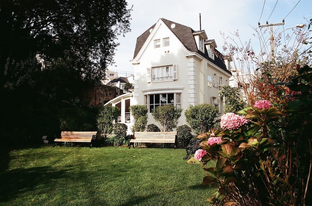 Hotel Cassinetta - Image 1