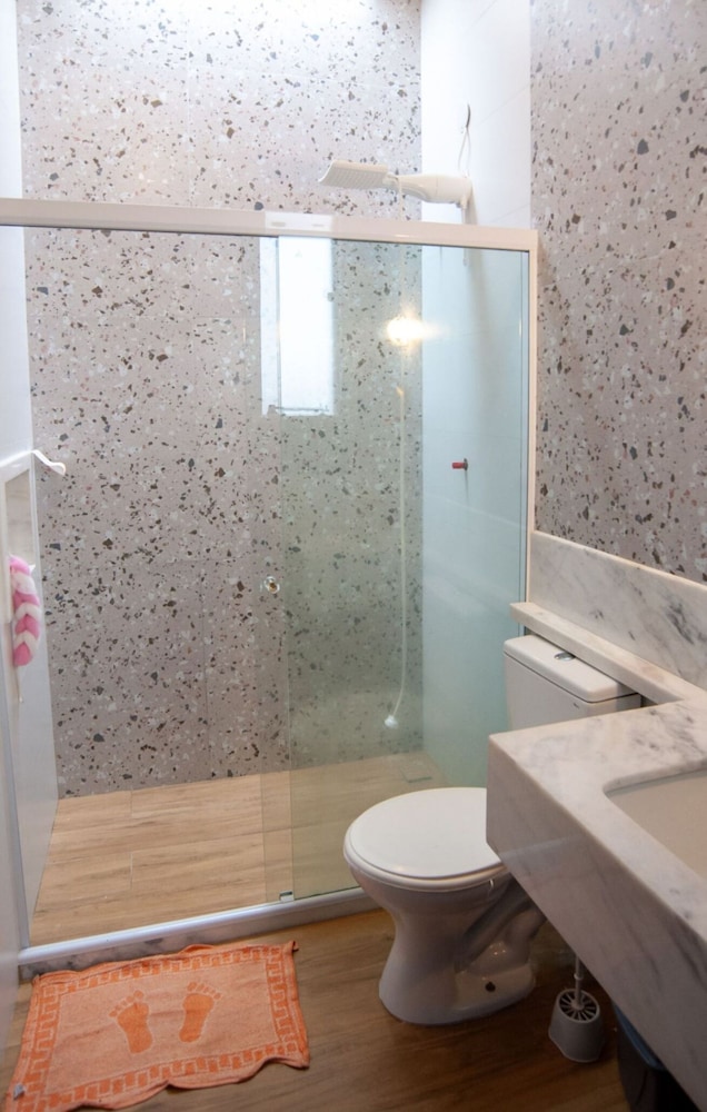Casa pet Friendly c Piscina Churrasqueira e Wi-fi