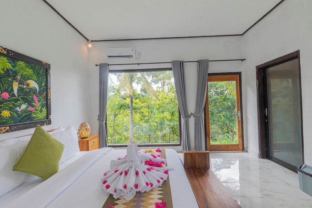 Radjes Bungalow Nusa Penida