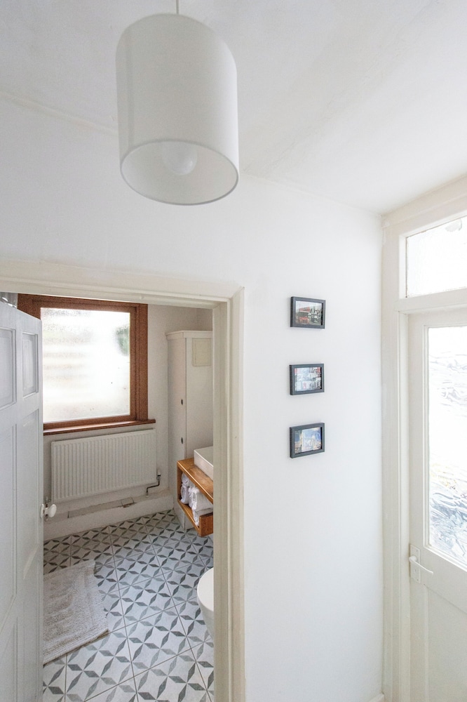 Stratford - Apartment - Sleeps 3 - Great Location