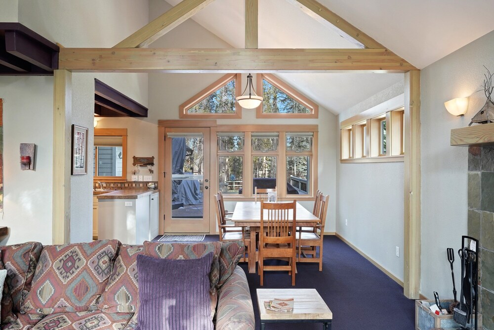 28 Big Leaf 3 Bedroom Home