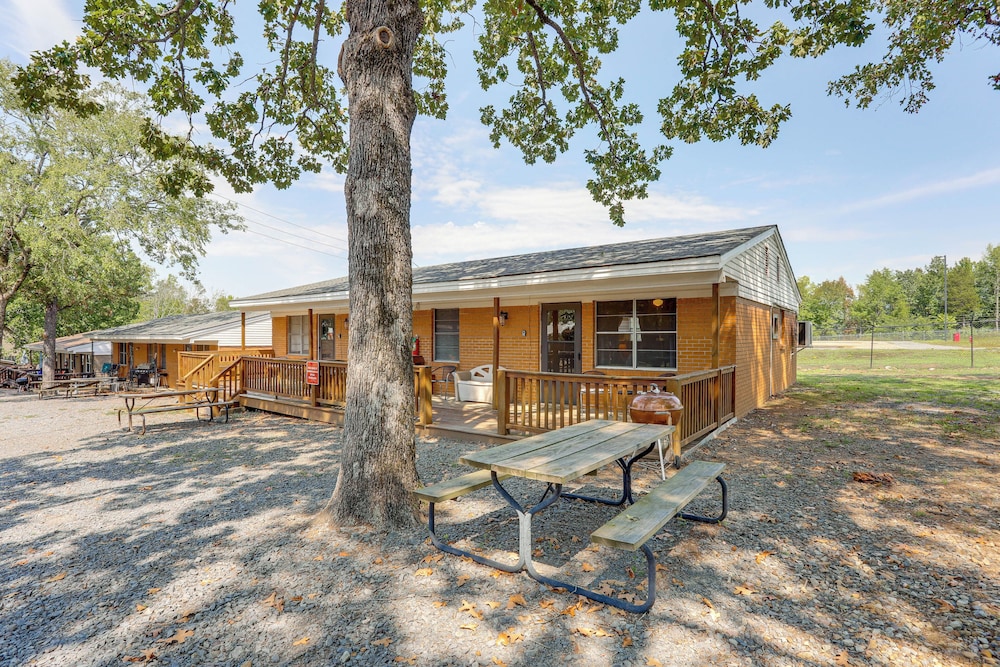 Walk to Greers Ferry Lake! Home w/ Dock Access