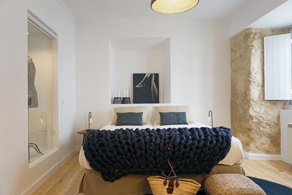 Sonel Investe Anjos Boutique Apartments