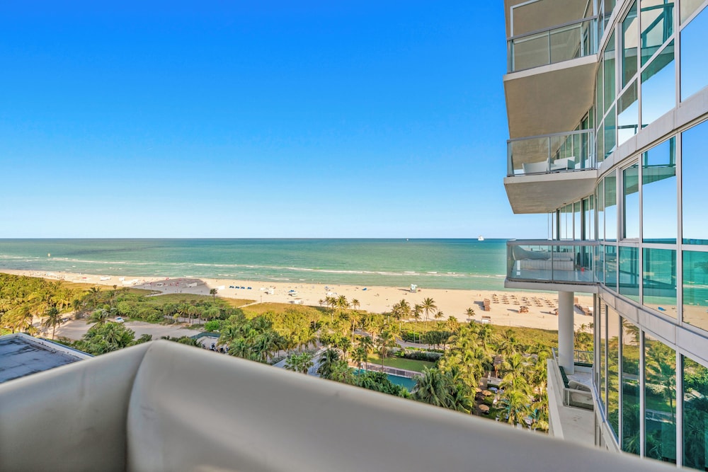 Luxury Vacation Rentals at The Setai by LRMB