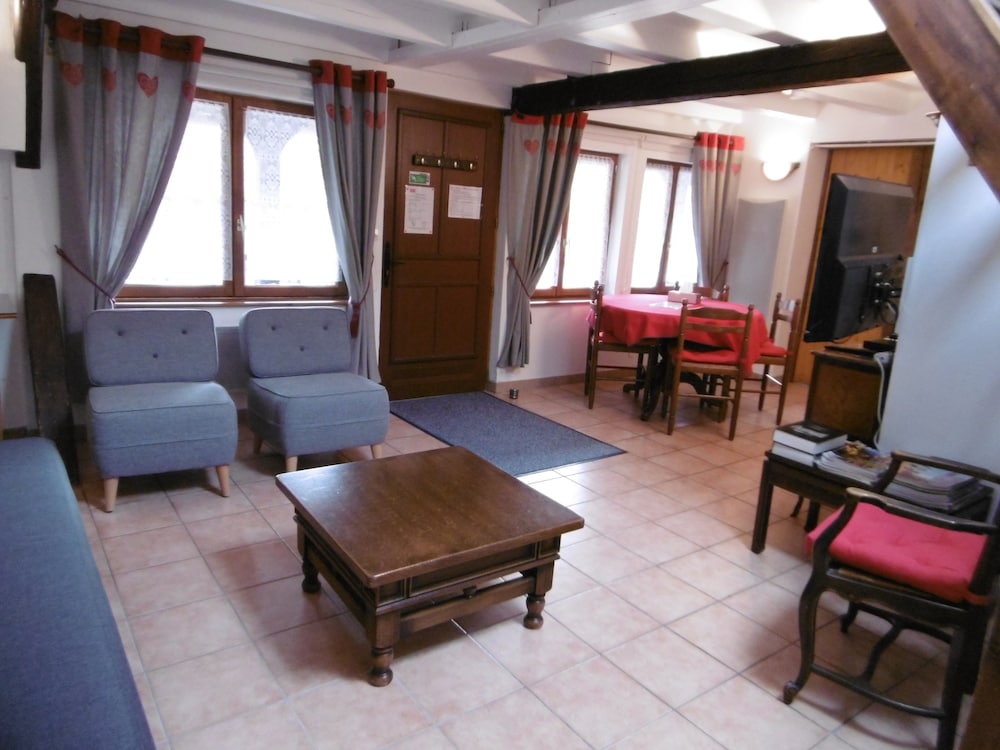 Gîtes et Chambre d'Hôtes A l'Arc en Ciel