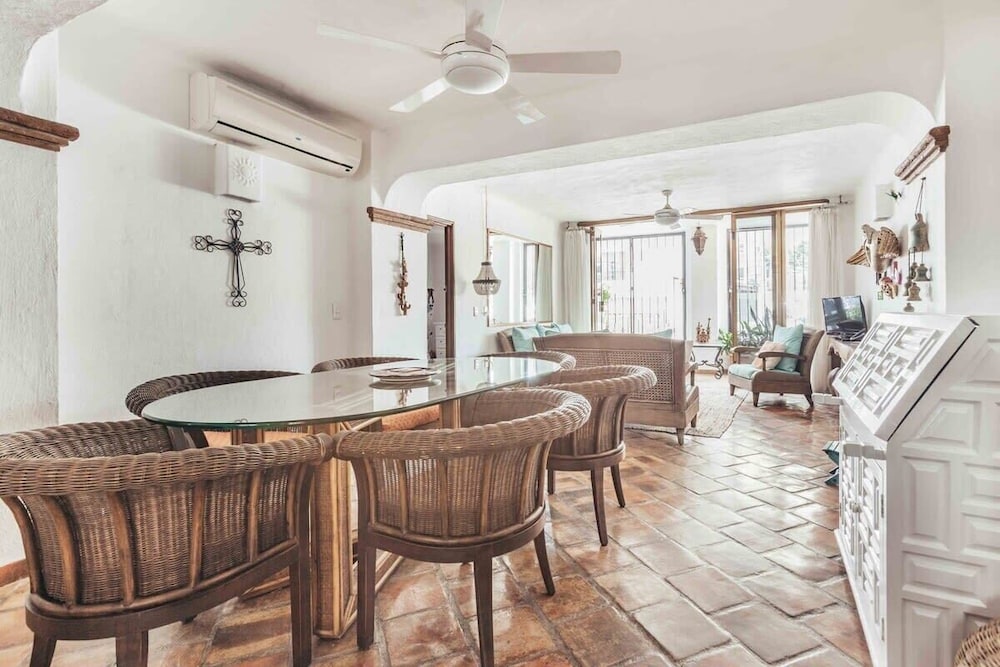 Beach Front Building 2Br Condo-balcony-beach-pool