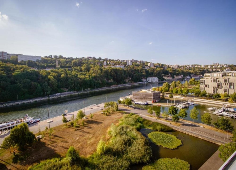 Dify Liberte - Prefecture