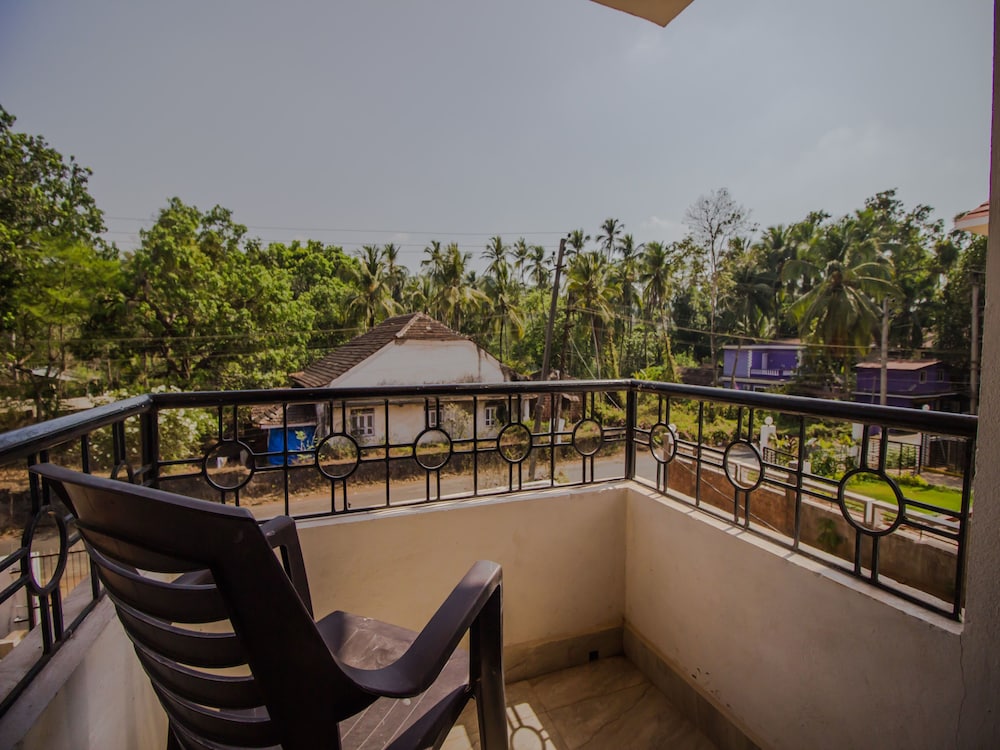 OYO 13914 Home Graceful Studio Siolim