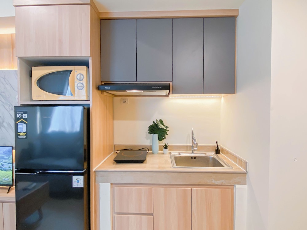 Warm 2Br Apartment At Meikarta