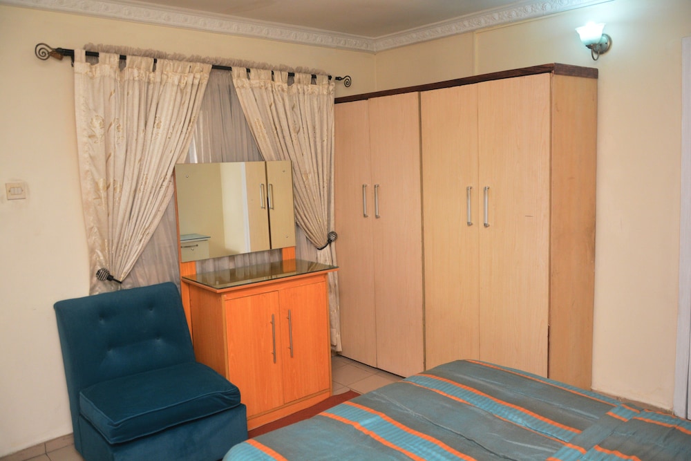 Flat 7 a and b