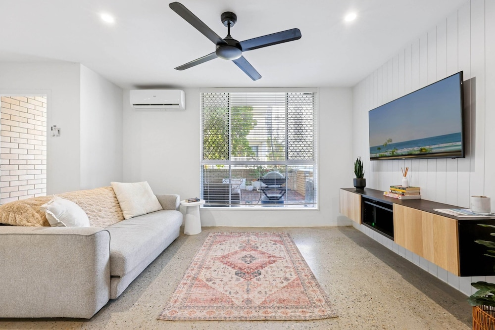 Spacious 1-bed Apartment in Coolangatta