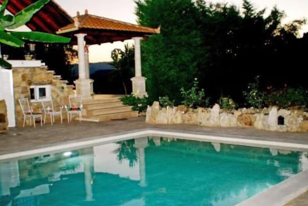 Gigi Star Tatiana Luxury Apartment