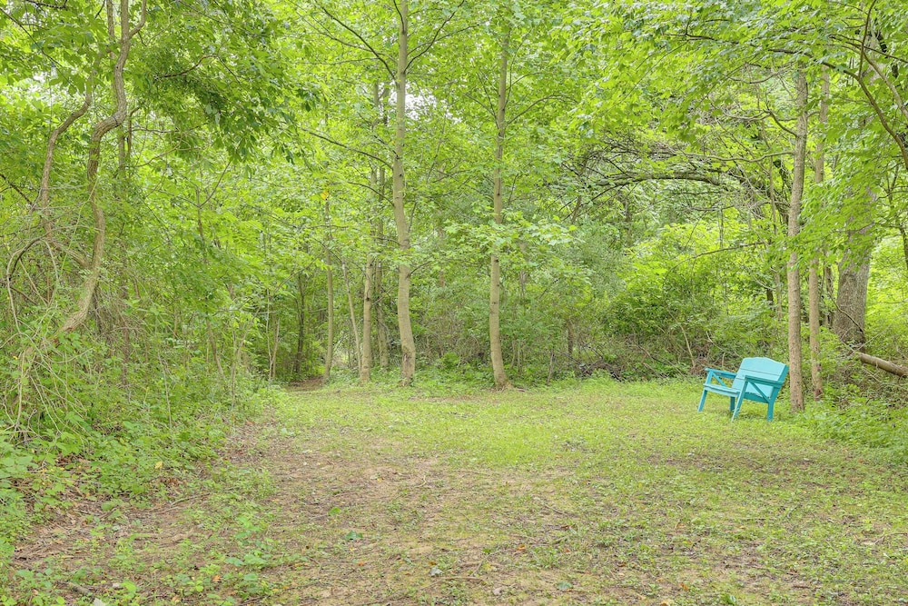 4 Mi to Mohican River: Ohio Amish Country Cottage