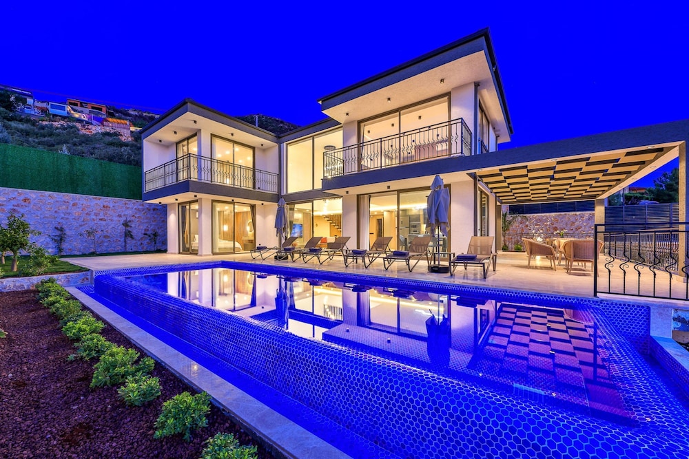 Villa Etoo in Ye ilk y Mahallesi