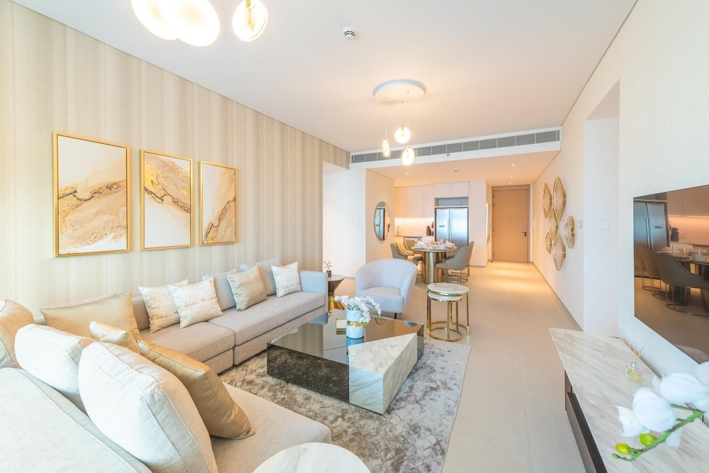 Sea View Urban Retreat in Address JBR