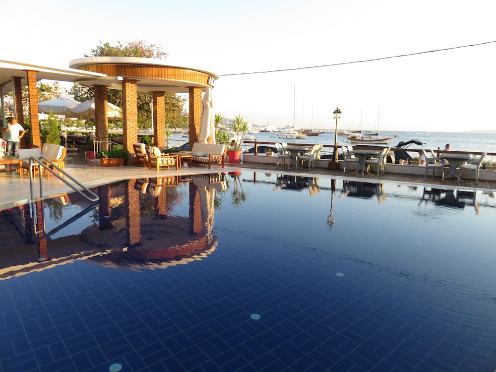 Akkan Beach Hotel - Image 57