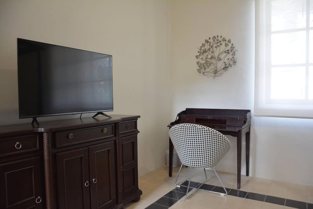 La Villa Nueva -yucatan Home Rentals view 2