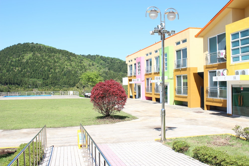 Geomunoreum Hostel