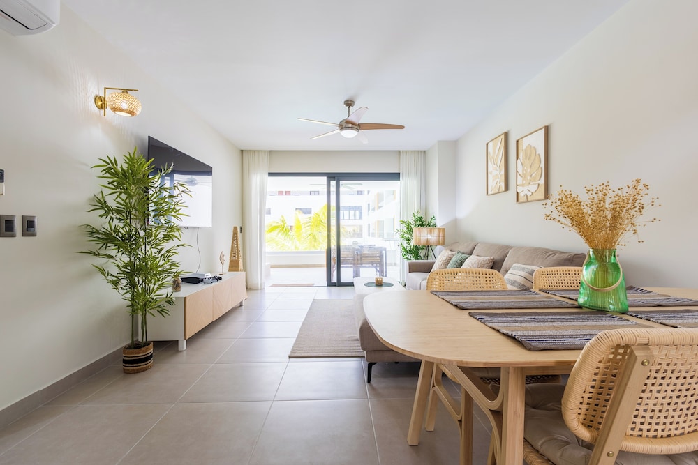 2BR Gardenia Retreat - Picuzzi & Pool