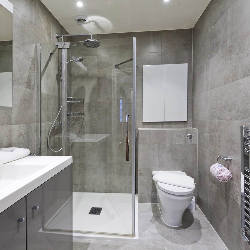 Attractive 1-bed Flat in Prestige Knightsbridge
