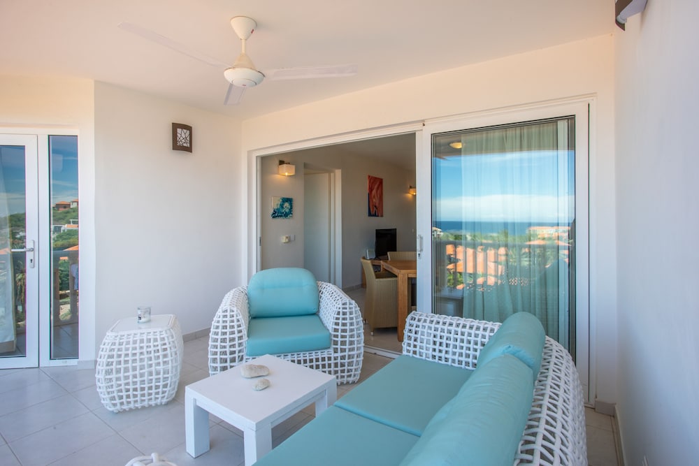 Blue Bay Apartments